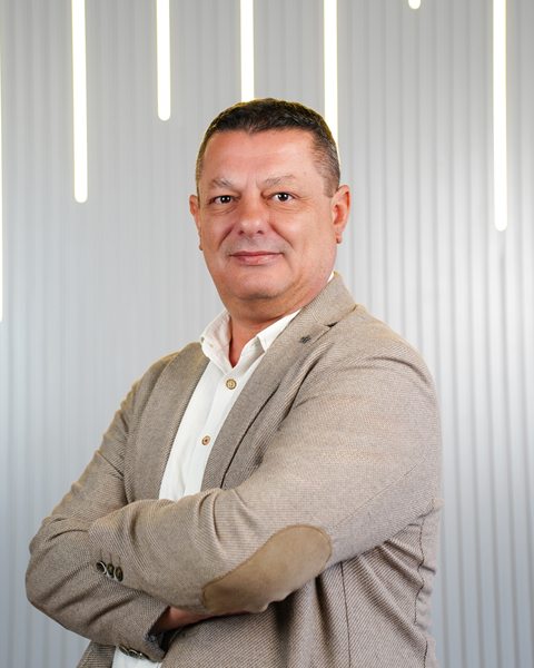 Özgür Doğan